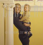 18-12-2003 Wendy van Dijk and son Sem on location in Hilversum.

[keywords]Posed, Half Length, Eyecontact, Smiling, TV presentator[/keywords]